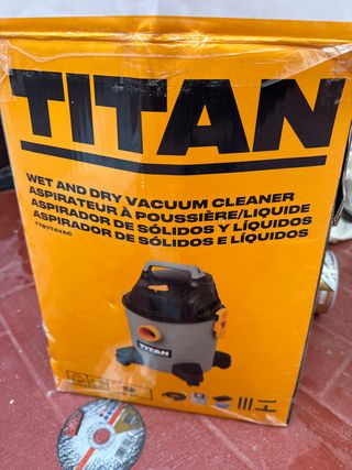 Aspiradora Titan Wet and Dry TTB774VAC