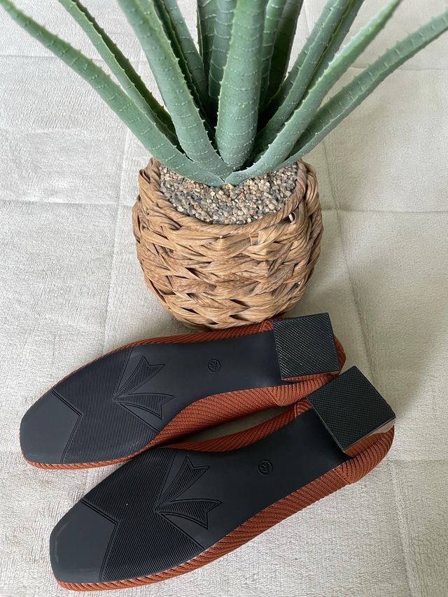 Zapatos punta cuadrada marrón talla 42