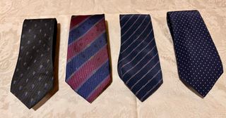 Corbatas de seda de primeras marcas.