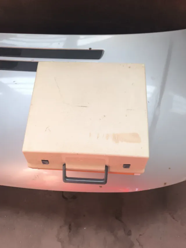 Máquina de escribir Olympia Traveller de Luxe