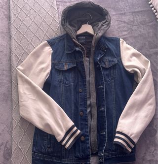 Cazadora vaquera con capucha Talla M