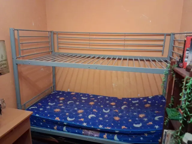 Litera de caño gris urgente