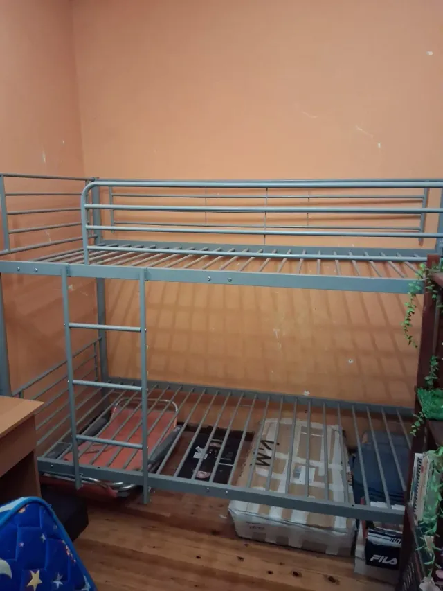 Litera de caño gris urgente