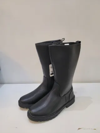 Bota alta Chika10 cremallera negra T38 (justa)