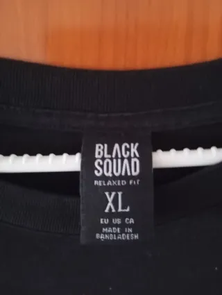 Camiseta negra y roja manga larga paranoid