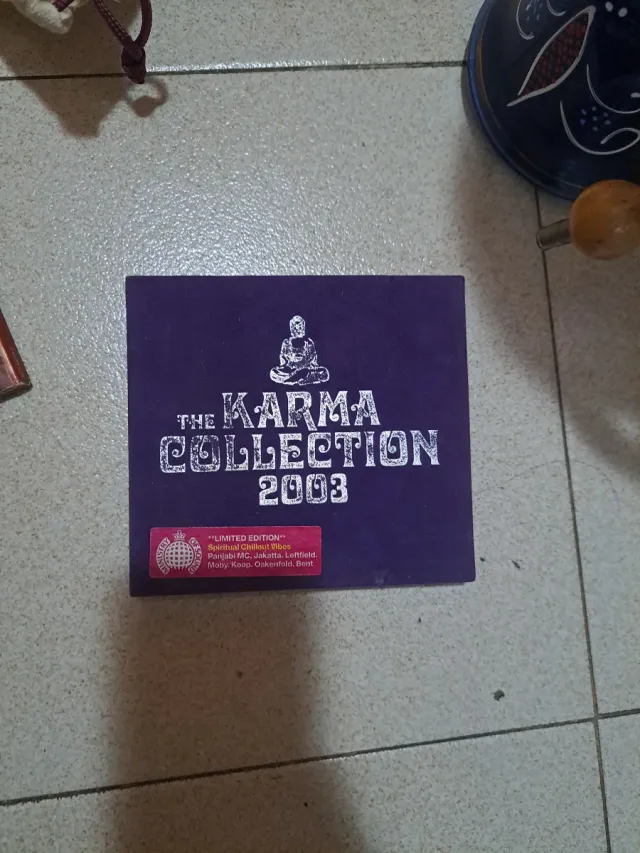 Edición limitada The Karma Collection 2003
