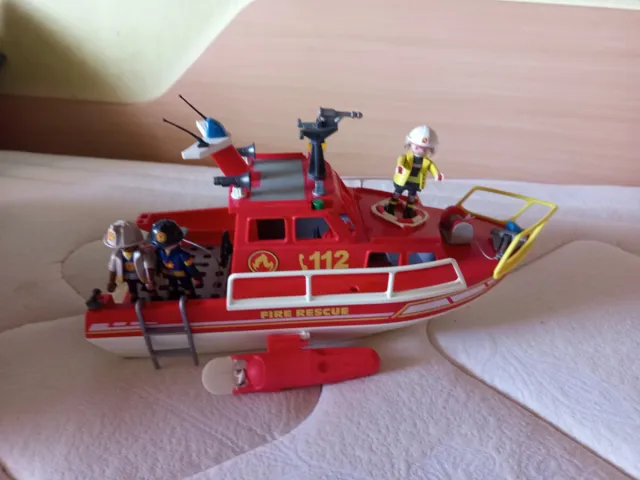 Barco Bomberos Playmobil con 3 Figuras