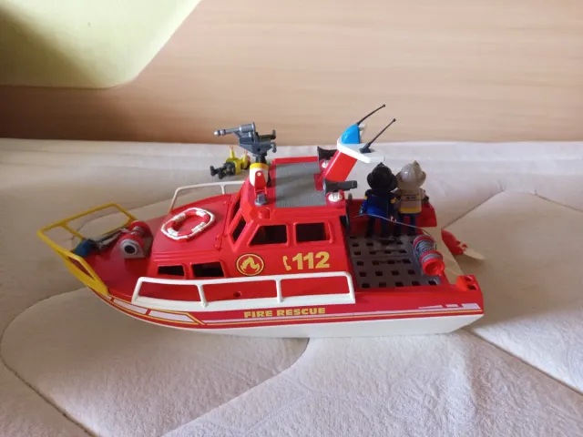 Barco Bomberos Playmobil con 3 Figuras