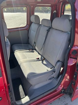 Volkswagen Caddy 2005