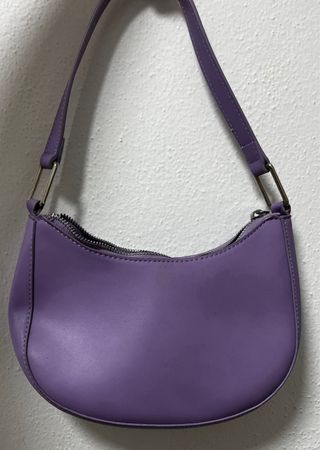 Bolso de hombro Pull and Bear lila