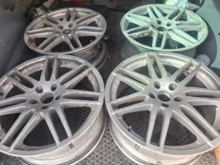 Llantas de aleación.