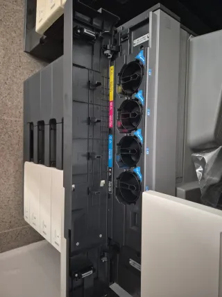 Konica Minolta Bizhub C454e Multifunción