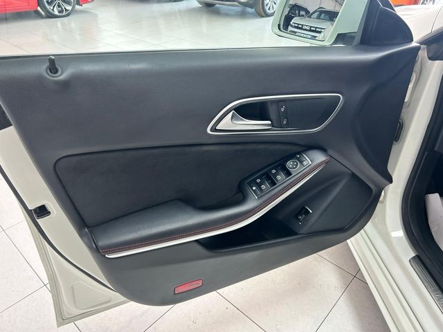 Mercedes-Benz Clase CLA 2016