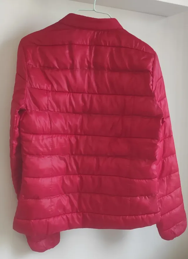 Chaqueta acolchada fina roja