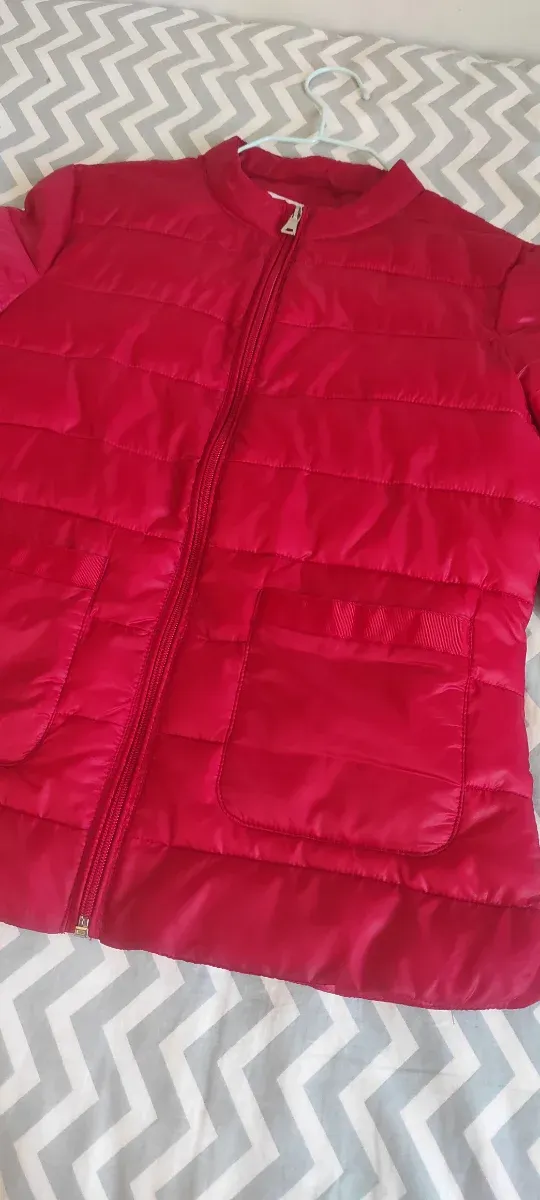 Chaqueta acolchada fina roja