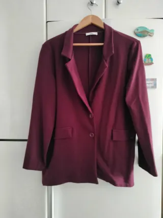 Americana color Burdeos