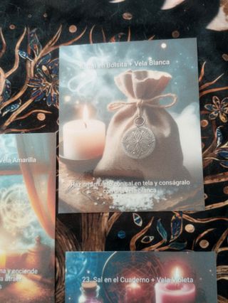 Oráculo rituales con velas y sal