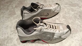 Nike Shox R4 Red Comet