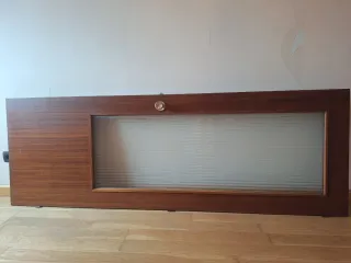 Puerta madera vintage con cristal