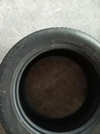 Neumático de coche Marca michelin