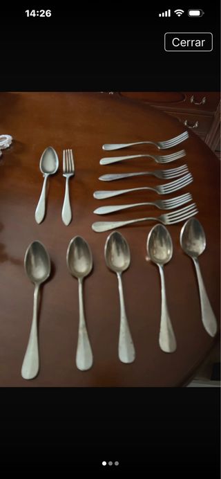 13 cubiertos antiguos de metal