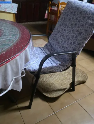 Mesa redonda cristal y 6 sillas jardín e interior