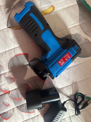 Mini amoladora angular con batería