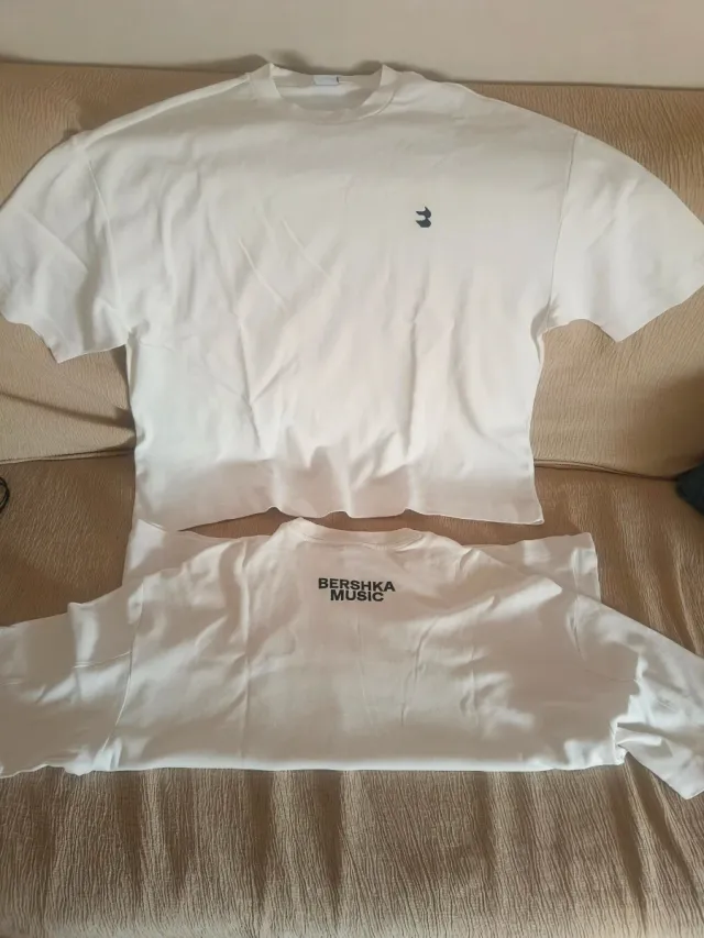 2 Camisetas Bershka Blancas