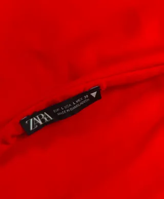 Vestido Zara rojo tirantes corto, tela elástica