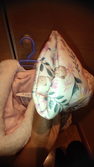 Abrigo niña estampado floral