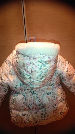 Abrigo niña estampado floral