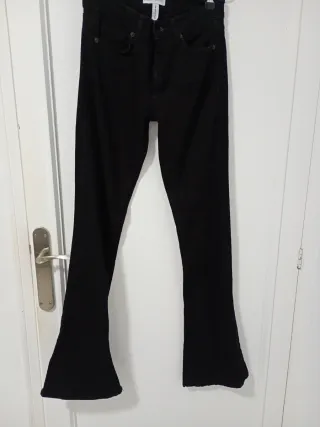 Pantalón vaquero negro Zara Talla 32