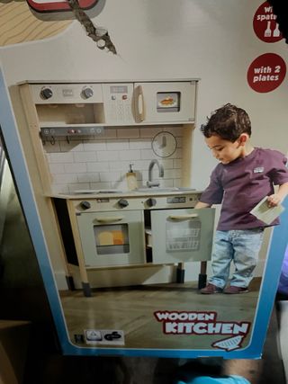 Cocinita de madera para niños