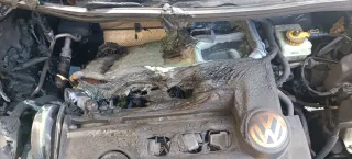 Volkswagen Beetle 2003 SINIESTRO
