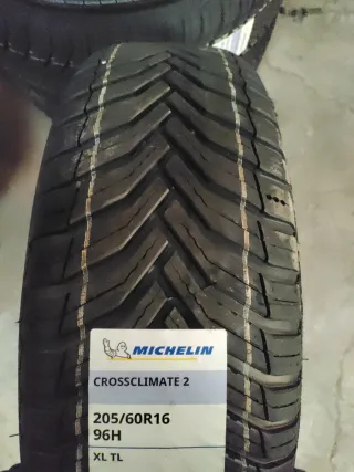 Neumático Michelin CrossClimate 2 205/60R16 96H