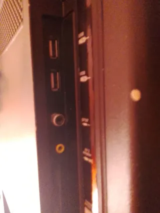 TV TCL 32,modelo elegante,