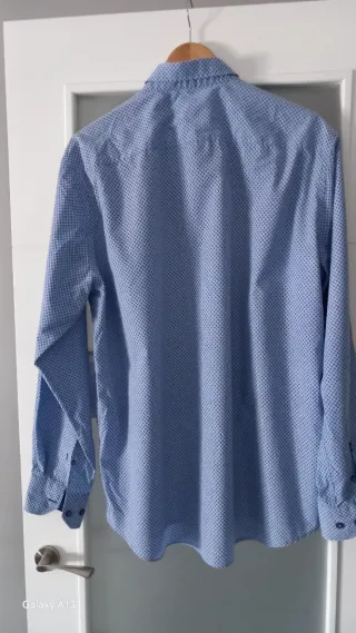 Camisa celeste estampada