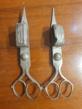 Paio di forbici taglia-sigari vintage