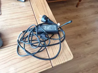 Cargador HP 45W Clavija azul