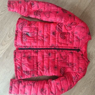 Cazadora Desigual mujer rosa