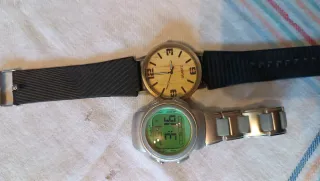 Relojes de pulsera analógico y digital