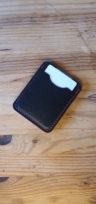 Tarjetero de cuero artesanal personalizable