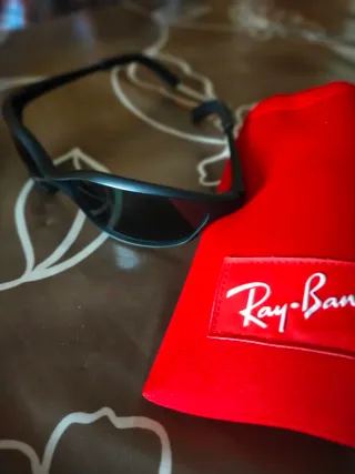 Gafas de sol Ray-Ban Predator negras