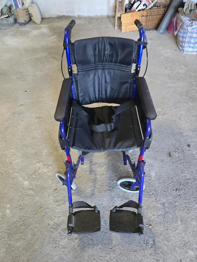 Silla de ruedas plegable Alu Lite