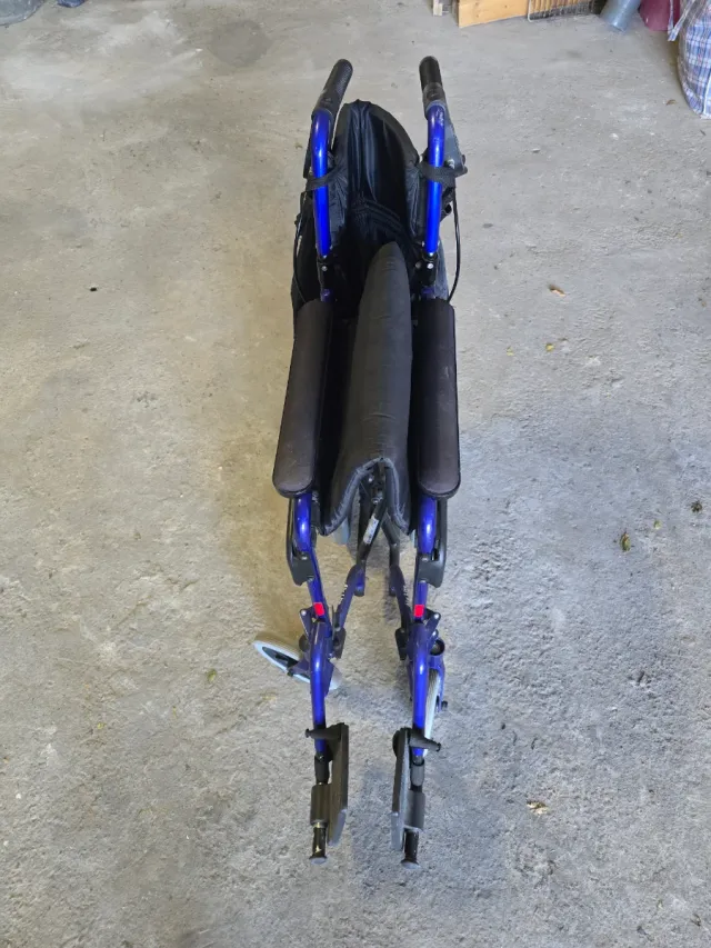 Silla de ruedas plegable Alu Lite