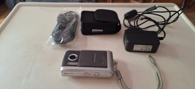 Cámara Digital Aires 3.2 MP