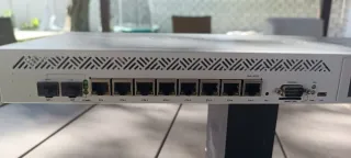 Router MikroTik CCR1009-7G-1C-1S+