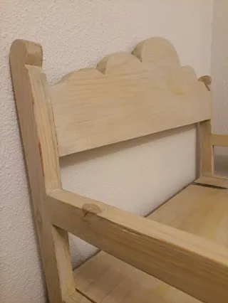 Banco de madera con baúl