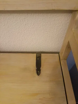 Banco de madera con baúl