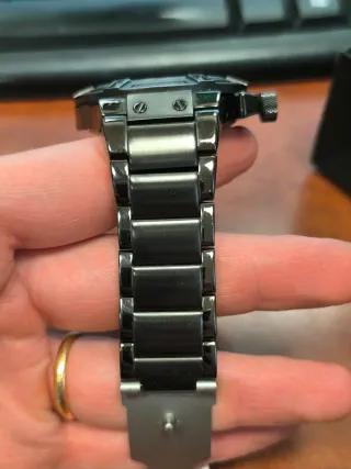 Reloj Guess Gris Cronógrafo